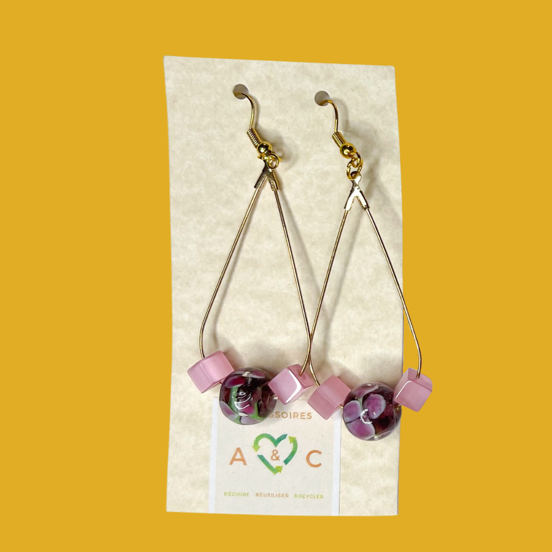 Boucles d'oreilles - Forme goutte dorée ou argentée avec perles colorées